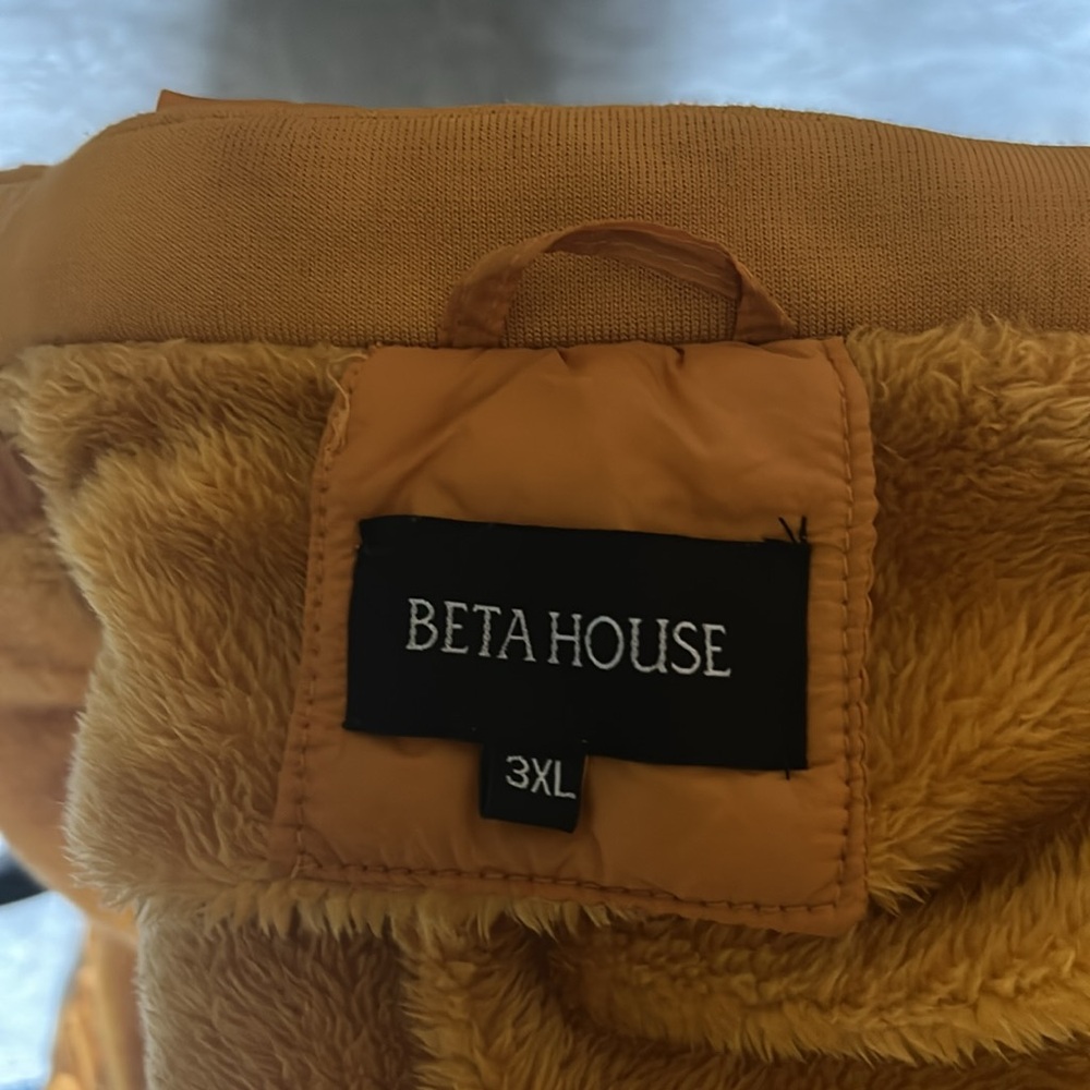 Women’s mustard colored Quilted Jacket - Picture 9 of 9